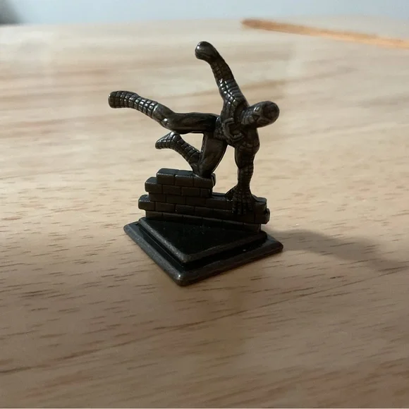 Monopoly SpiderMan on a Brick Wall Token Replacement Game Part Piece Metal 2007