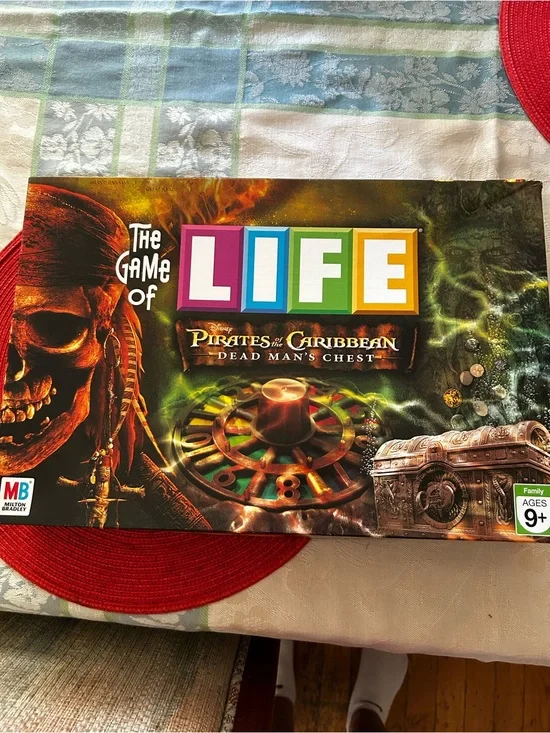 Disney The Game of Life Pirates of the Caribbean Board Game