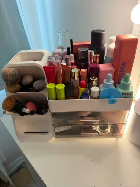 White Multi-Compartment Makeup Organizer - Compact Cosmetic Storage