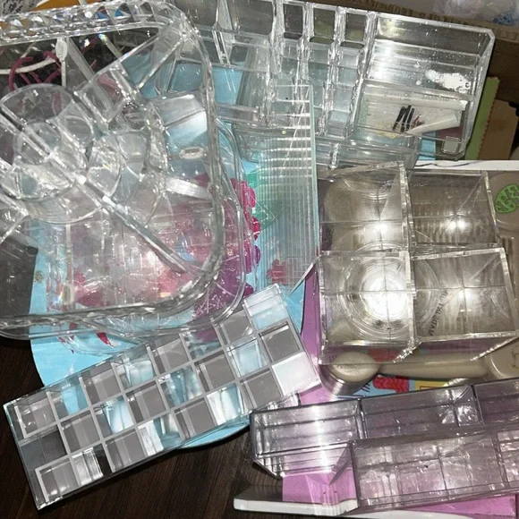 Huge 10 pc Acrylic Makeup organizers large tower lazy Suzan brush palette orgiz.