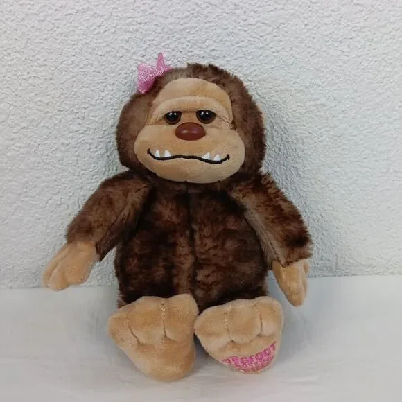 The Petting Zoo Bigfoot Crossing Plush Pikes Peak Colorado Souvenir Toy Stuffed