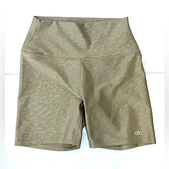 ALO Yoga Women's Leopard Print Tan Light Brown Bike‎ Shorts XS