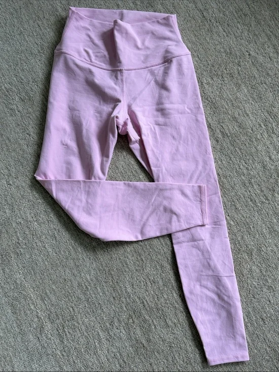 ALO Yoga High-Waist Leggings in Light Pink