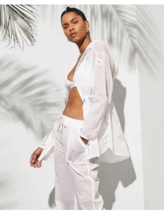 Alo Yoga Cloud Nine Sheer White Cinch Waist Zip Jacket