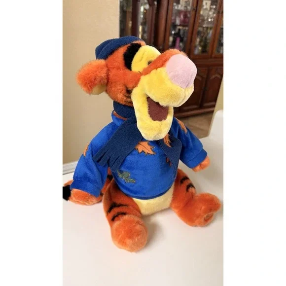 Disney Store Autumn Fall Tigger Plush Blue Sweater Scarf‎ Hat 13