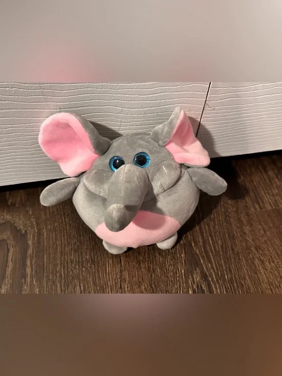 5” elephant Peanuts Smooshimals Toy Factory Plush Stuffed Animal Pink