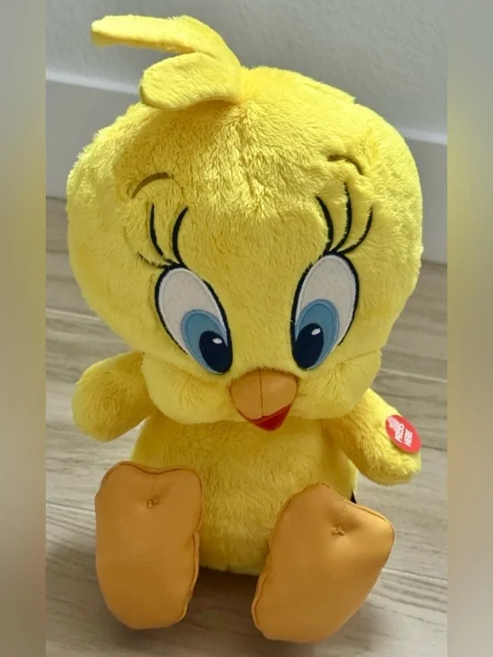Looney Tunes Plush Talking Animated Tweety 80 Years of Tweety Tested Works 2022