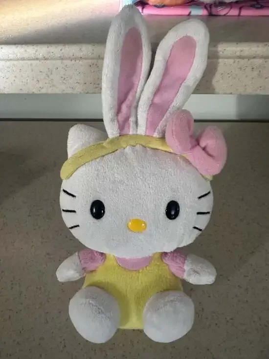 Ty Beanie Babies Hello Kitty Easter Bunny Plush 2010
