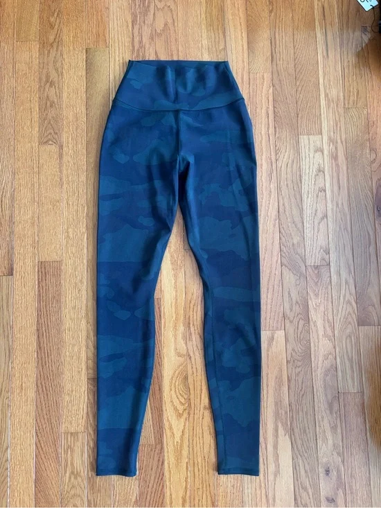ALO Yoga Camo Leggings - Dark Green/Black
