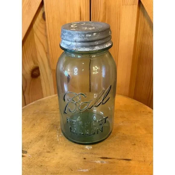 Vintage Ball Perfect Mason #4 Quart Fruit Jar Blue with lid (8836)