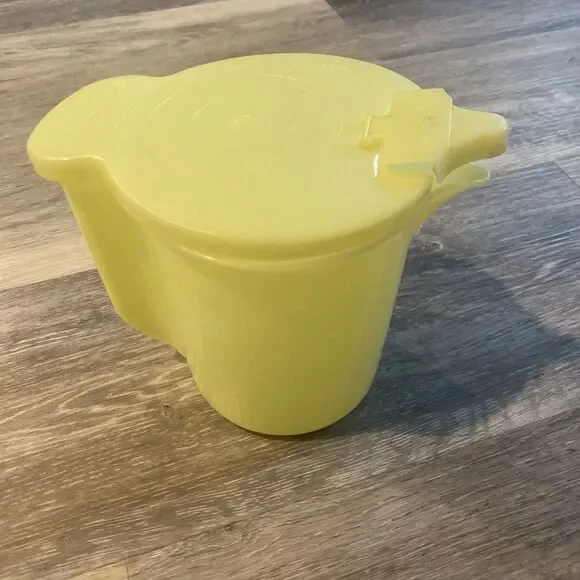 TUPPERWARE CREAMER PITCHER #131-1 FLIP TOP 131-2 1954- Millionaire Line Vtg