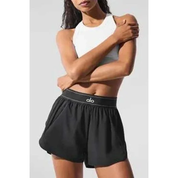 Alo Yoga Activewear Shorts Women Size Medium Black Elastic Logo Waistband