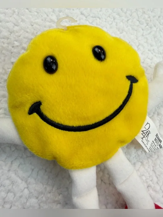 (VTG) 24K BEANIE BOPPERS • Smiley Face Plush Toy with Red Shoes, OS