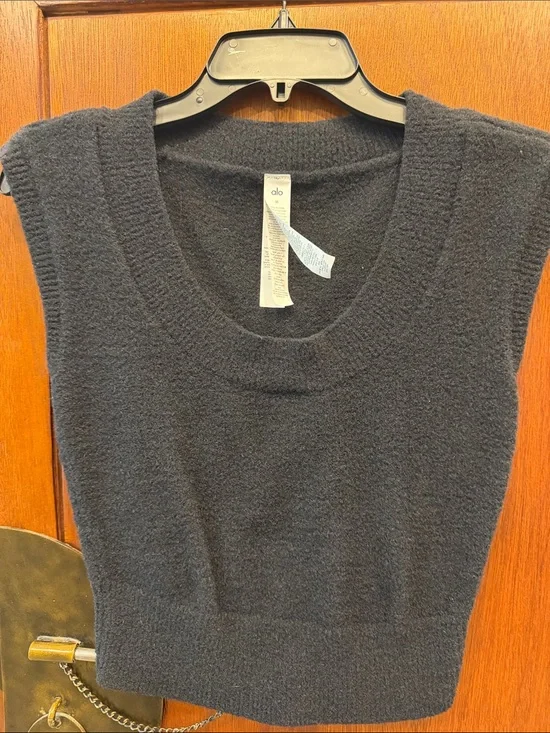 ALO Yoga Black Sleeveless Scoop-Neck Knit Vest Plush Cropped Size Small