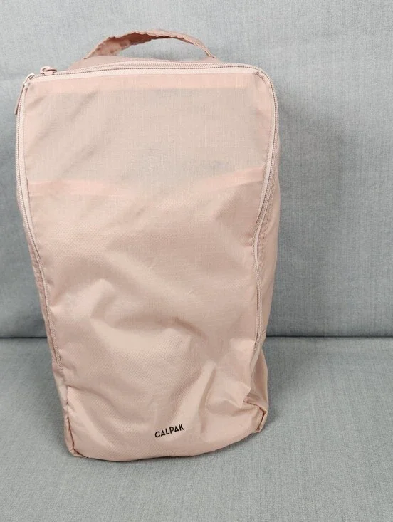 Calpak shoe cube bag with inside pocket, zipper closure carrying strap Mauve