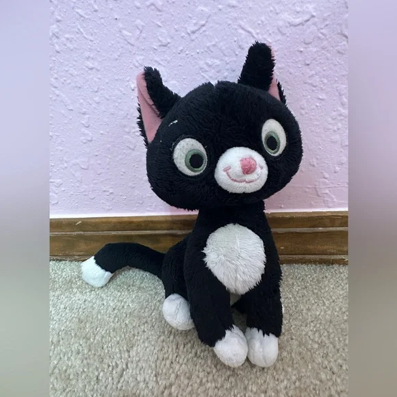 Disney Bolt Mittens Plush Cat Black white Kitten Sitting Store Exclusive 7