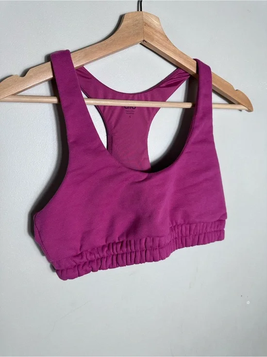 ALO Yoga Accolade Sweat Scoop Neck Racerback Sports Bra Magenta Pink
