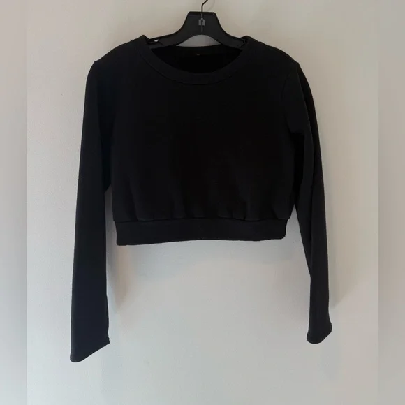 ALO Yoga Black Cropped Crew Sweatshirt