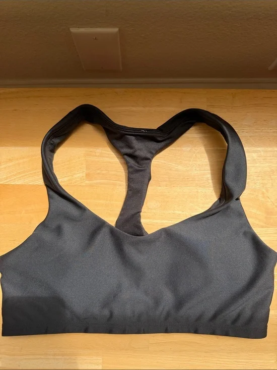 ALO Yoga Black Racerback Sports Bra