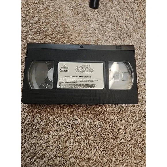 Hallmark Home Entertainment  Crayola The Ugly Duckling VHS Tape Only 1997