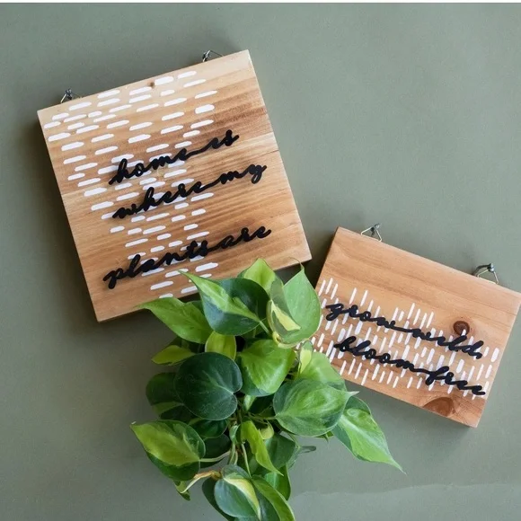 Grow Wild, Bloom Free 🌿 Wooden Wall Hanging Decor 🪴 Boho Garden Sign 🪴