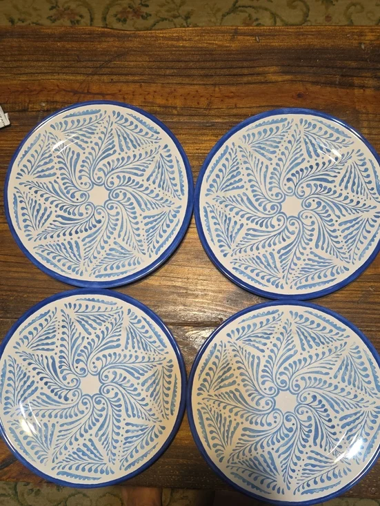 Williams Sonoma Blue and White Melamine Dinner Plates - Set of 4