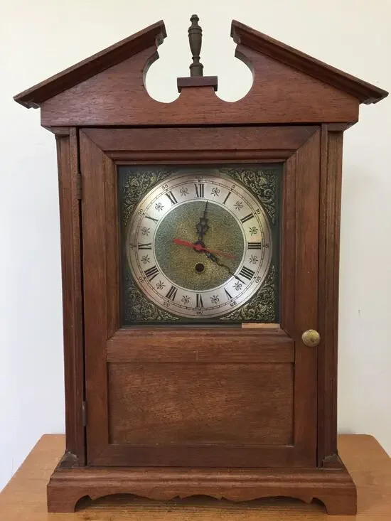 Vtg 1965 Handmade Hardwood Brass Mantel Shelf Clock Wind-Up Colonial Style 20