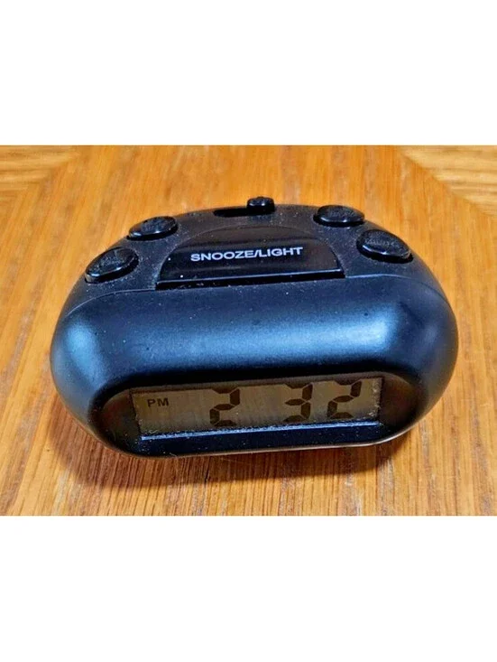 equity by la crosse 31003 lcd snooze alarm clock