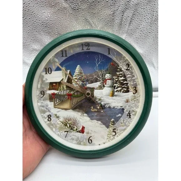 Vintage Christmas Winter Snowman Wall Clock Green Frame Holiday Decor‎ 6.5 inch