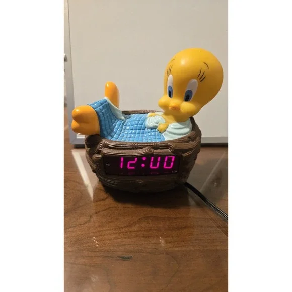Rare Westclox Tweety Bird Alarm Clock Model 32402 Vintage Looney Tunes 90s