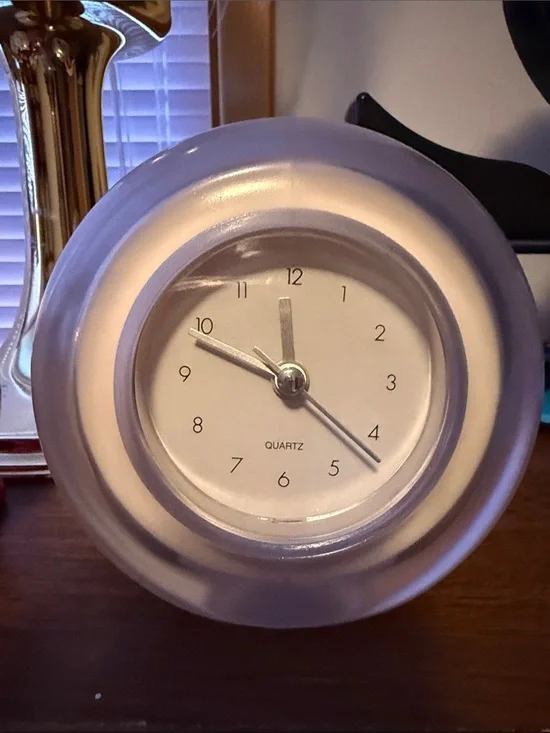 Clear Round Wall Clock - Quartz