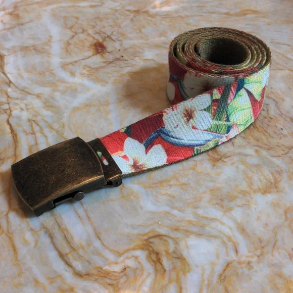 Hawaiian print web belt