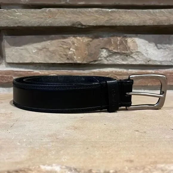 Columbia Black Leather Belt Small 30-32