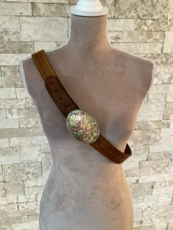Vintage Wells W USA Tri-Tone Floral Filigree Western Belt Buckle & Leather Strap