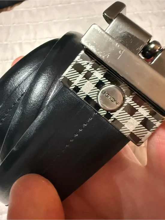 Boconi Black Leather Belt with Patterned Buckle