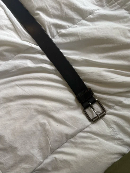 Source Unknown Black Leather Belt with Metal Buckle