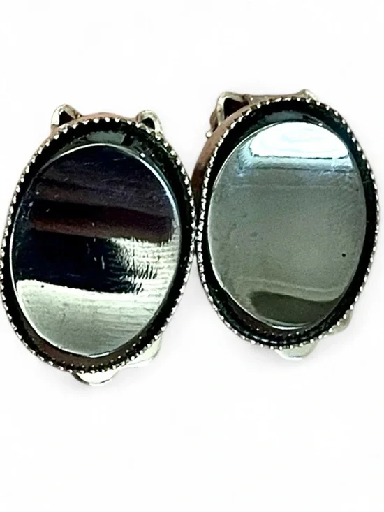 Vintage Mod Faux Hematite Black Mirror Clip On Earrings Silver Tone Retro Goth