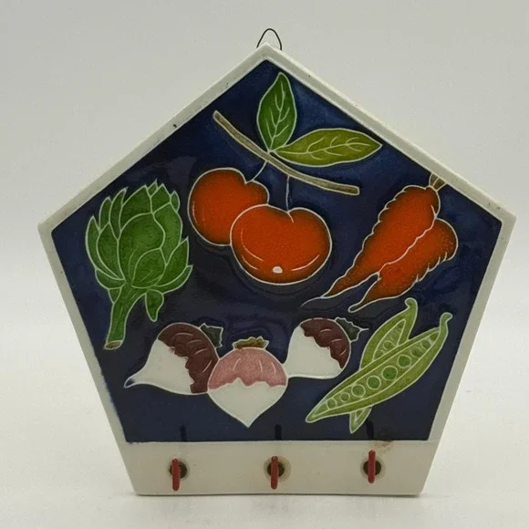 F. Vietri Italian Ceramic Wall Plaque Key Rack Hand Painted Vegetable Fruit Art