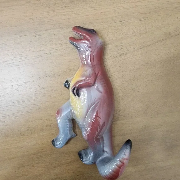 Tyrannosaurus Rex Dinosaur Porcelain Wall Plaque/ hook