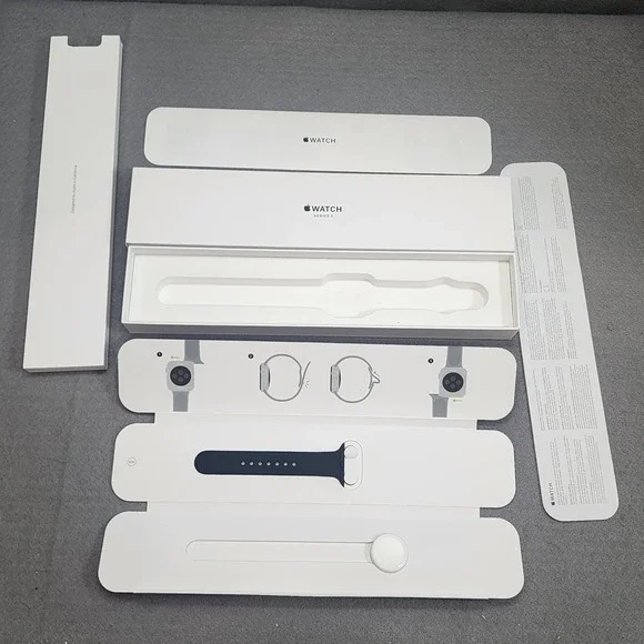 Apple Watch Series 3 White - Box, Charger‎ and half band ONLY