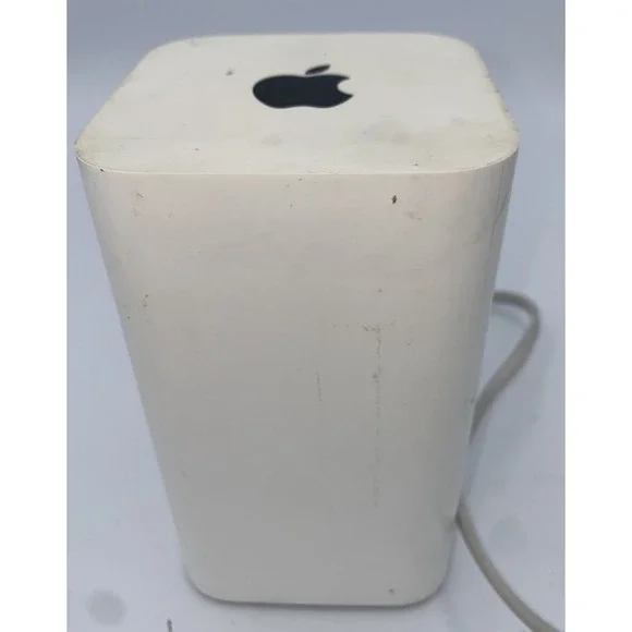 Apple AirPort Extreme A1521 3-Port Gigabit Wi-Fi 802.11 AC Router ME918LL/A