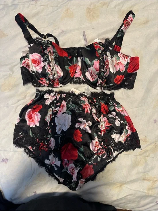 Victoria's Secret Black Floral Lace Bralette & High-Waist Brief Set