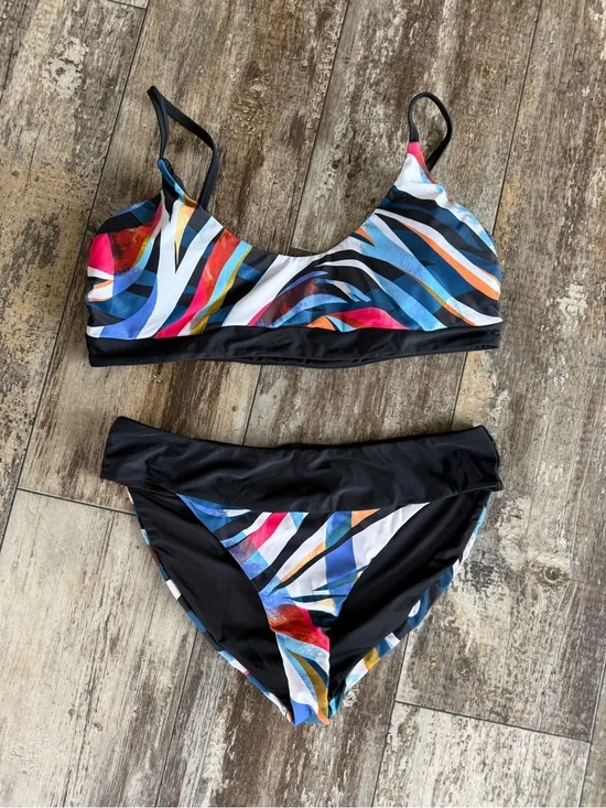 2 for $20 sale; Venus geometric sporty bikini set 