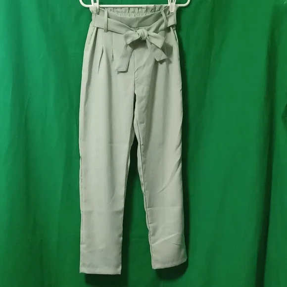 Renaluci‎ Mint Green Paperbag Waist Pants High Rise Tie Belt Tapered Leg Size P