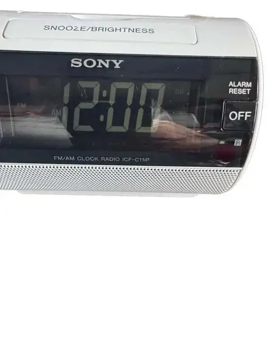 Sony ICF-C11iP AM/FM Clock Radio with iPhone/iPod Lightning Docking Station
