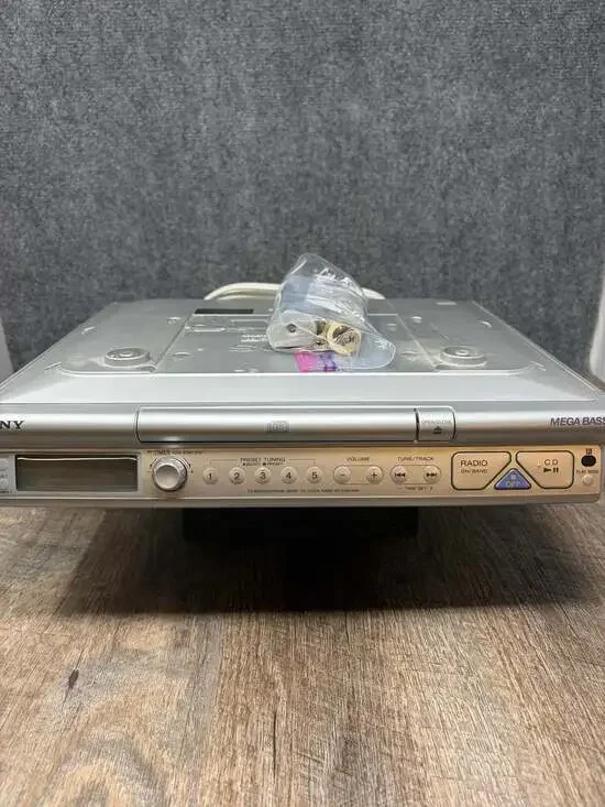 Sony ICF-CD543RM Under Cabinet Kitchen CD Clock Radio Mega Bass W/ Remote TESTED