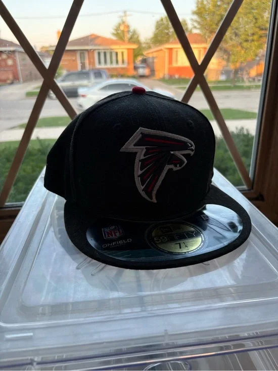 Mitchell & Ness Black Atlanta Falcons Fitted Hat with Red & White Logo