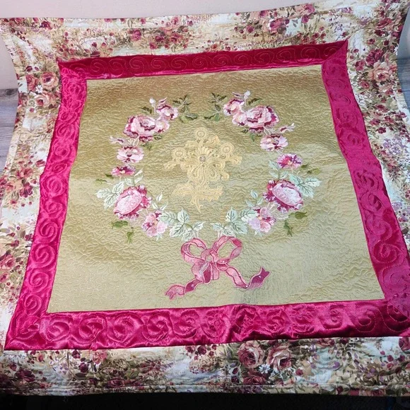 Handmade Quilted Wall Hanging Floral Wreath Lace Cross Rhinestone Gold Pink 2006
