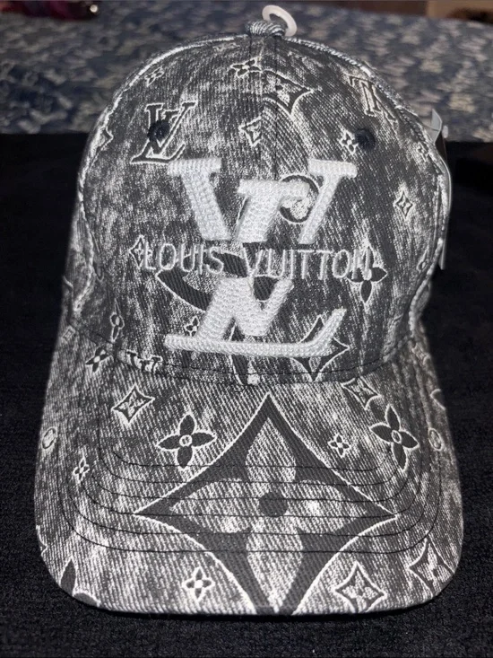 Black & White Monogram Denim-Style Logo Cap please read 👇
