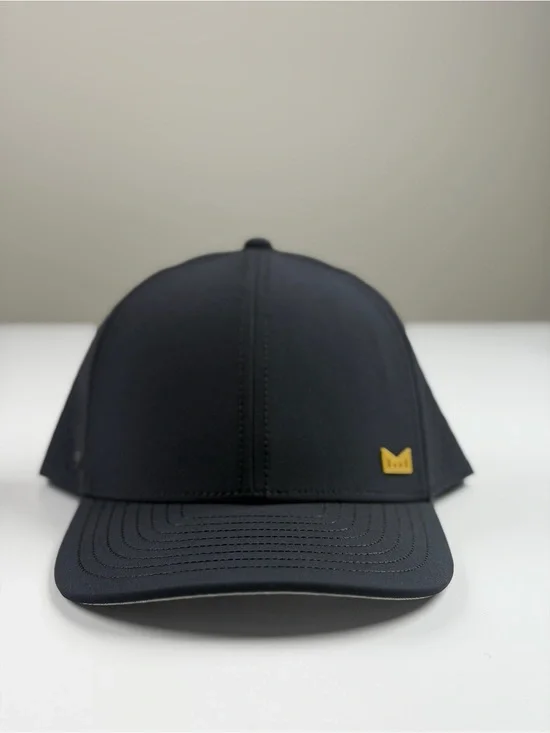 Melin A-Game Icon Hydro Performance Snapback Hat in Black / Gum, Classic